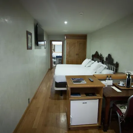 Hospedium Rural Abadia De Yuste Hotel 5*
