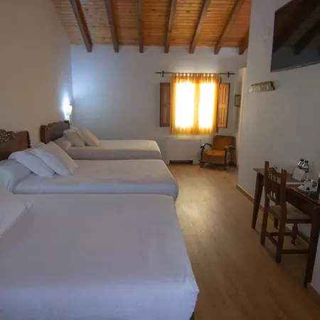 Hospedium Rural Abadia De Yuste Отель Куакос-де-Юсте