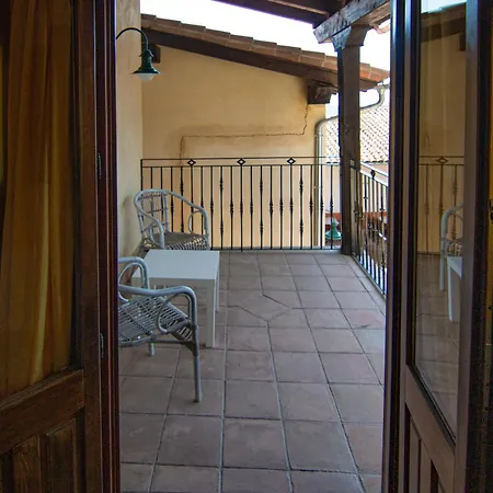 Hospedium Rural Abadia De Yuste ホテル クアコス・デ・ユステ