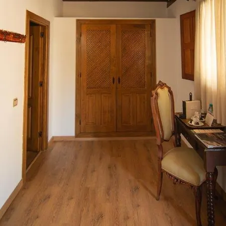 Hospedium Rural Abadia De Yuste ホテル