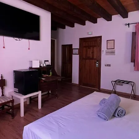 فندق Hospedium Rural Abadia De Yuste كواكوس دي يستي