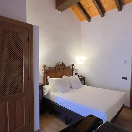 ホテル Hospedium Rural Abadia De Yuste クアコス・デ・ユステ