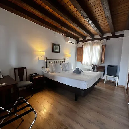 ホテル Hospedium Rural Abadia De Yuste 5*