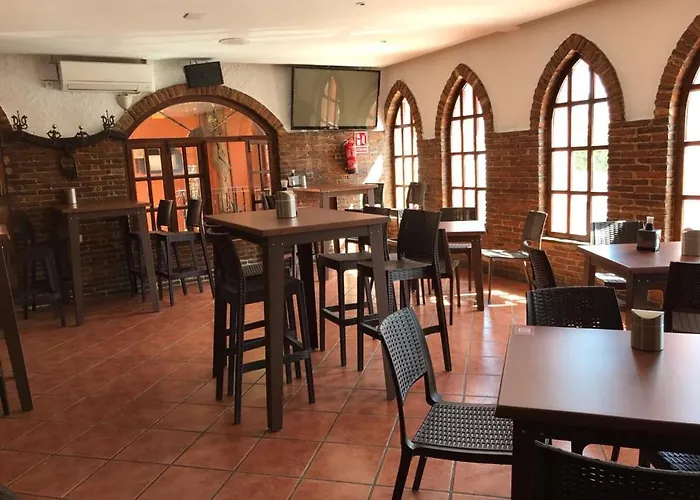 Отель Hospedium Rural Abadia De Yuste 5*