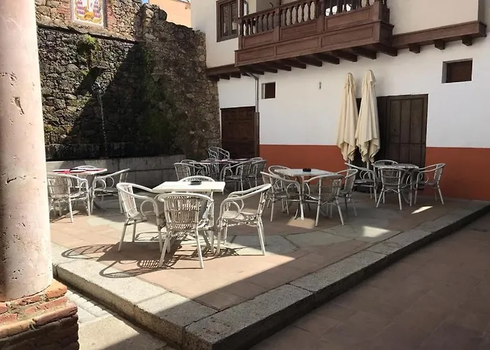 Hospedium Rural Abadía De Yuste 5*