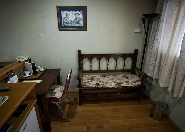 Hospedium Rural Abadía De Yuste Hotel 5*