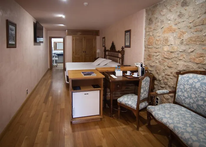 Hospedium Rural Abadia De Yuste Hotel Cuacos De Yuste