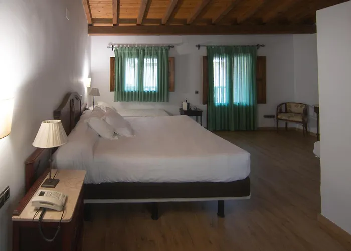 Hospedium Rural Abadia De Yuste 5* Куакос-де-Юсте