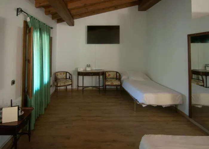 Отель Hospedium Rural Abadia De Yuste Куакос-де-Юсте