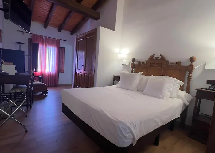 Hospedium Rural Abadia De Yuste Куакос-де-Юсте