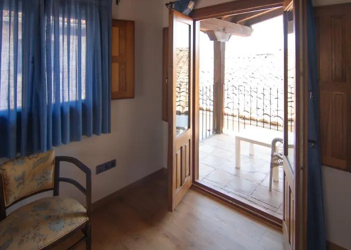 Отель Hospedium Rural Abadia De Yuste Куакос-де-Юсте