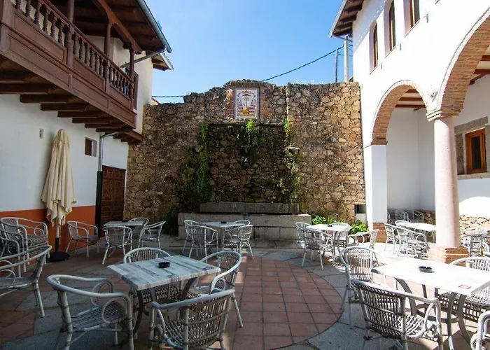 Hospedium Rural Abadia De Yuste 5* Куакос-де-Юсте