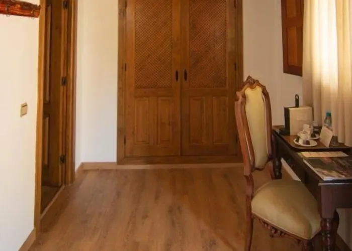 Hospedium Rural Abadia De Yuste Отель Куакос-де-Юсте