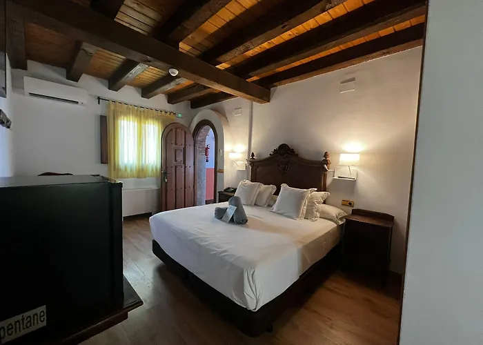Hotel Hospedium Rural Abadía De Yuste Cuacos De Yuste