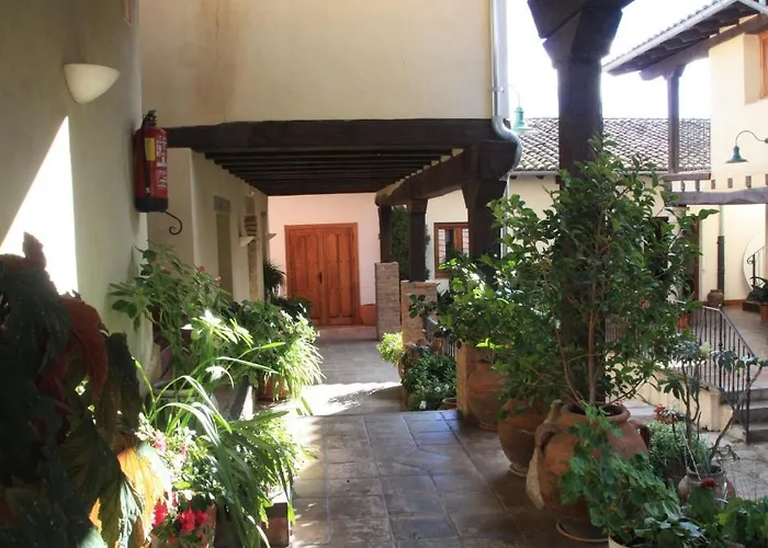 Hospedium Rural Abadia De Yuste Hotel